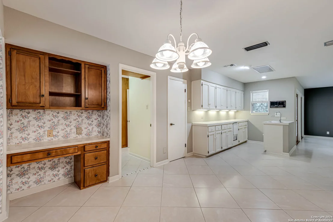 Photo of 111 IRONGATE RD