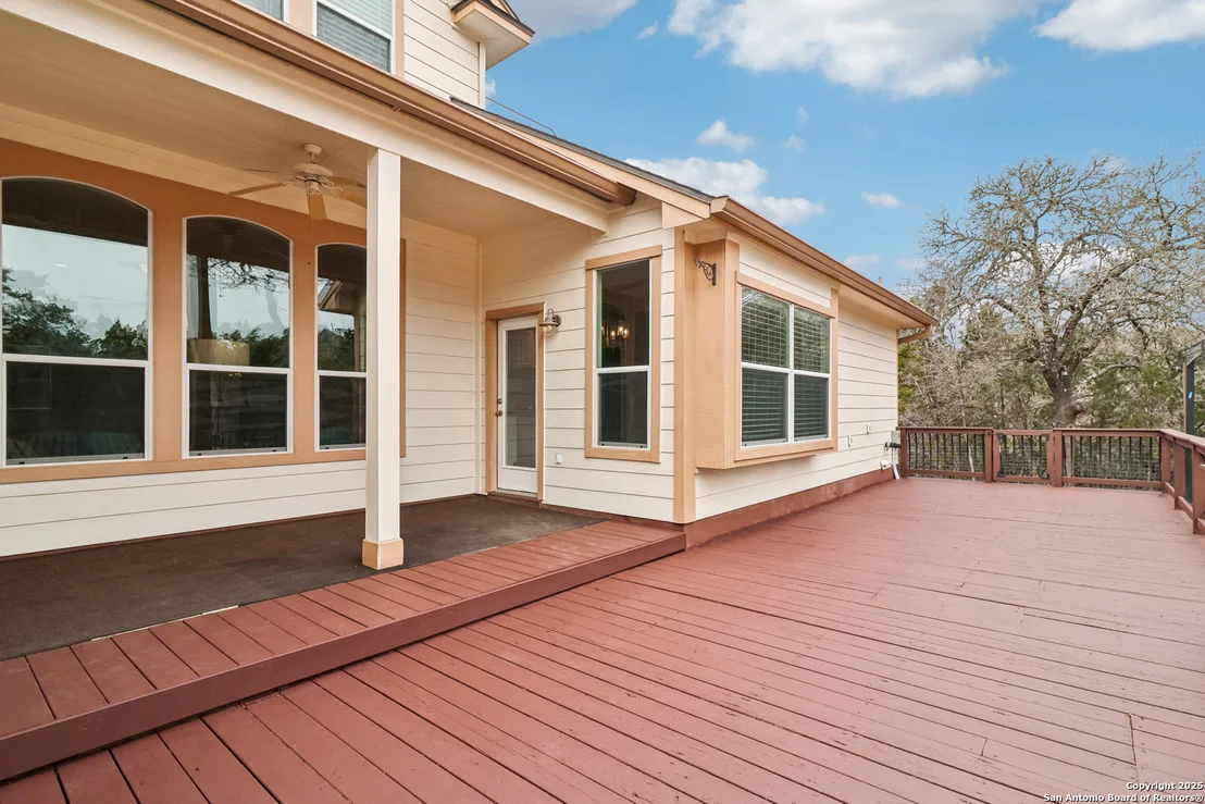 Photo of 605 COUNTY ROAD 2763