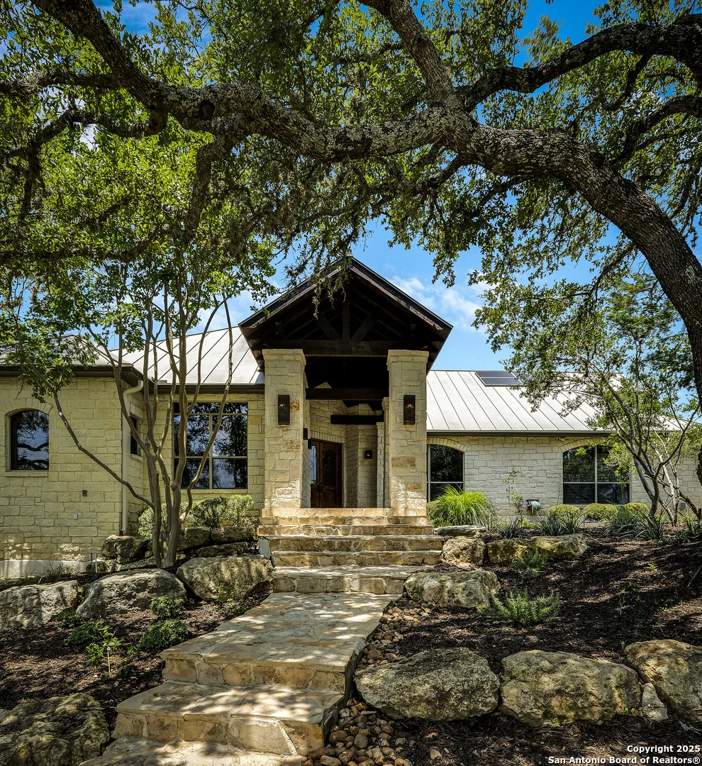 Photo of 112 Legend Hollow
