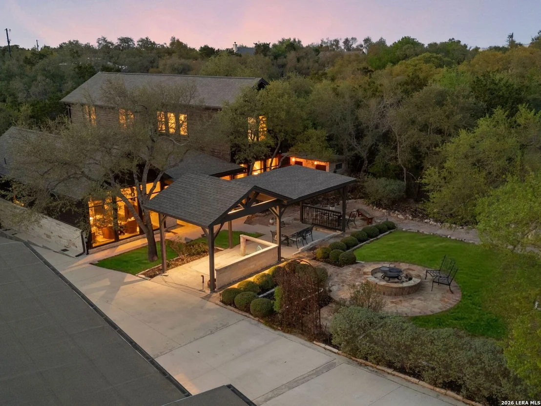 Photo of 1146 VICTORIA LN