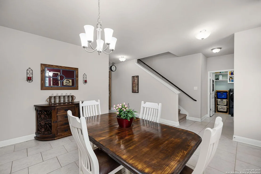 Photo of 124 White Rock