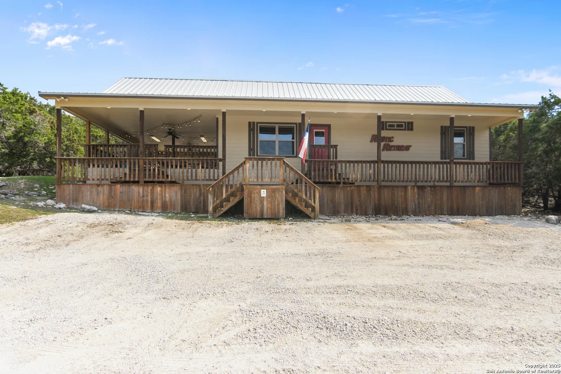 Photo of 420 Canyon Oaks