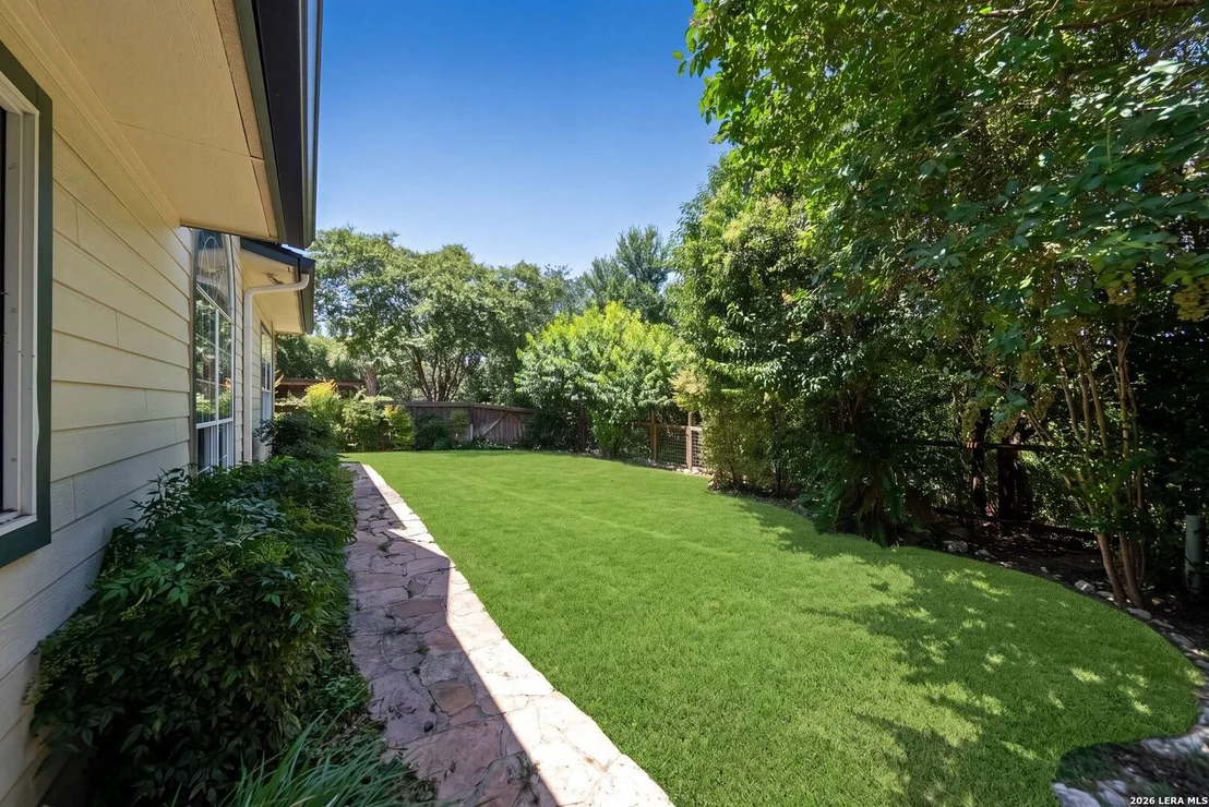 Photo of 9347 Llano Verde