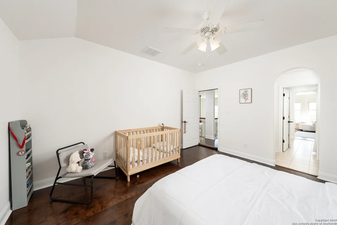 Photo of 24806 Ellesmere