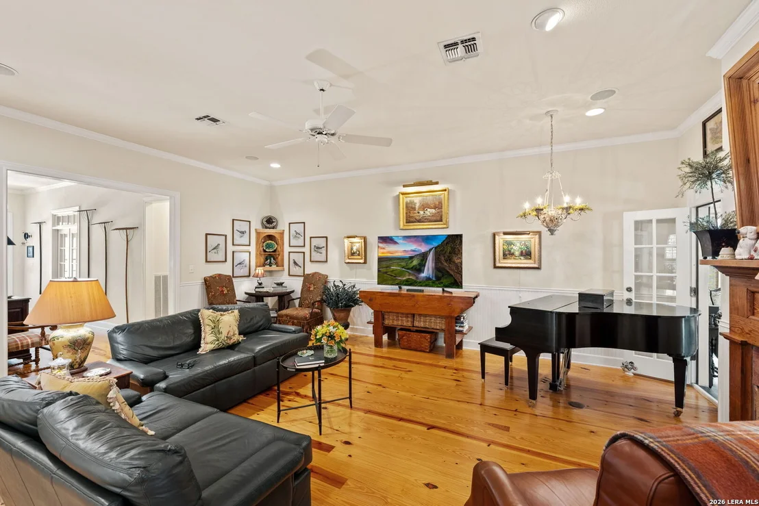 Photo of 109 Village Cir