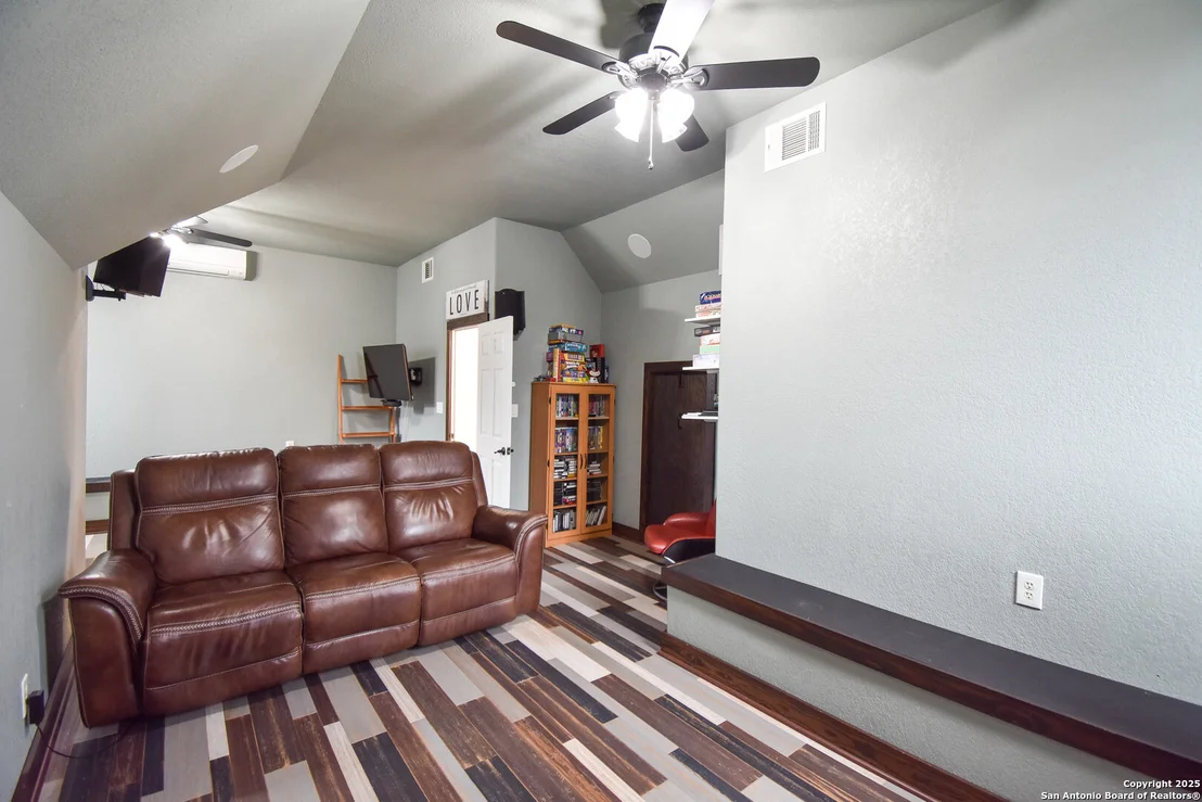 Photo of 123 MALLARD DR