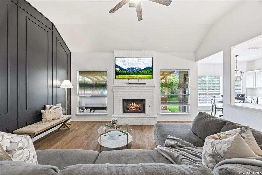 Photo of 18306 Edwards Oaks