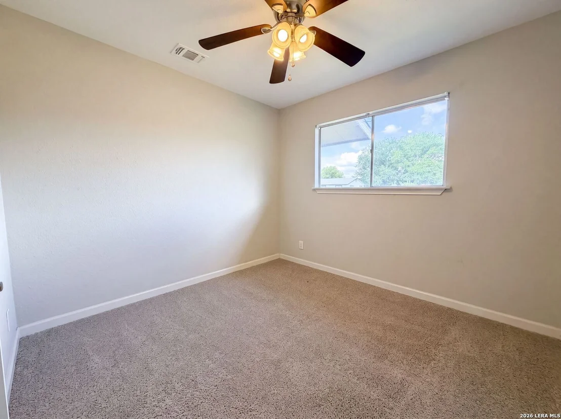 Photo of 102 DARTMOOR DR
