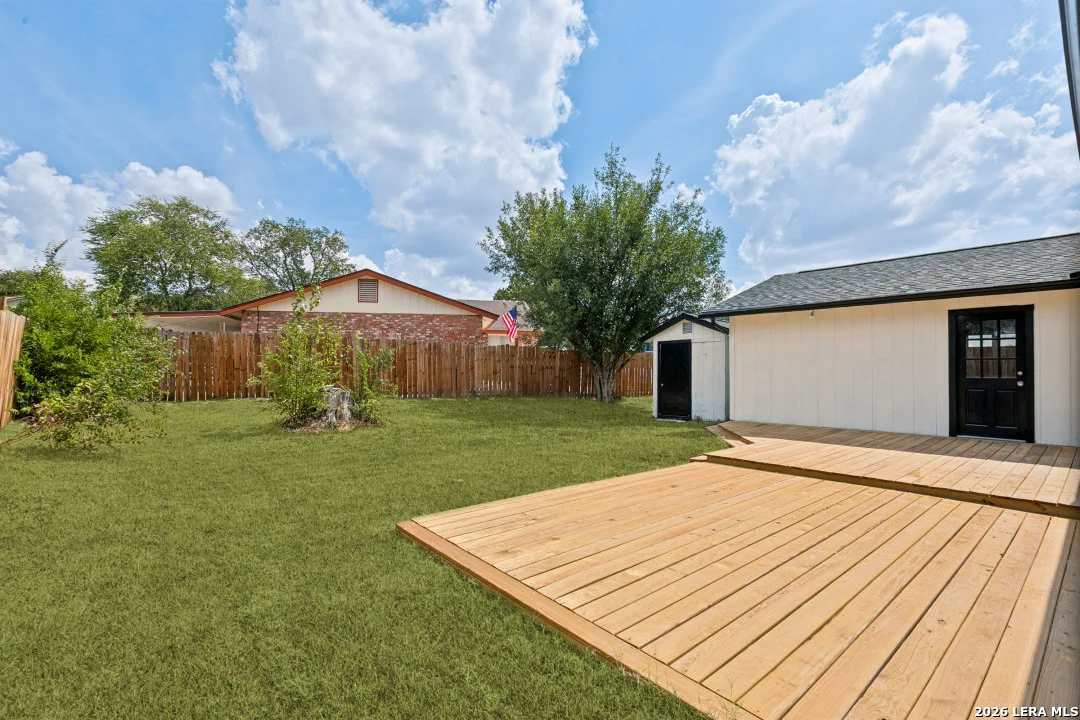 Photo of 13702 PEBBLE WALK