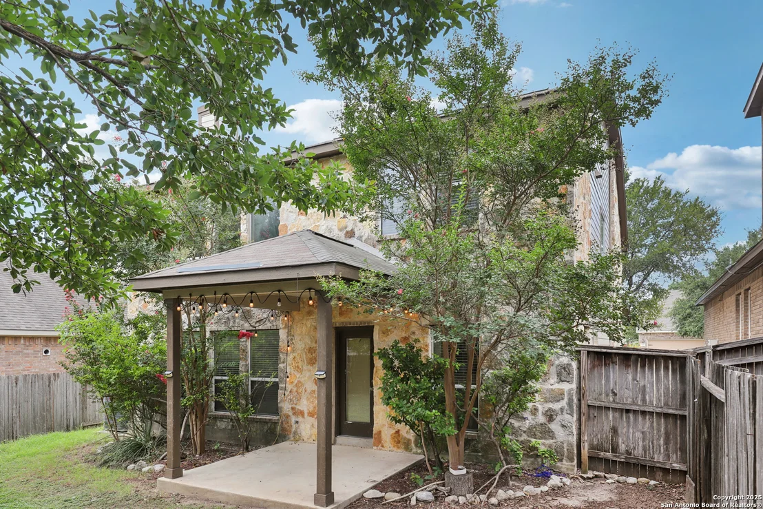 Photo of 7638 Kings Spring