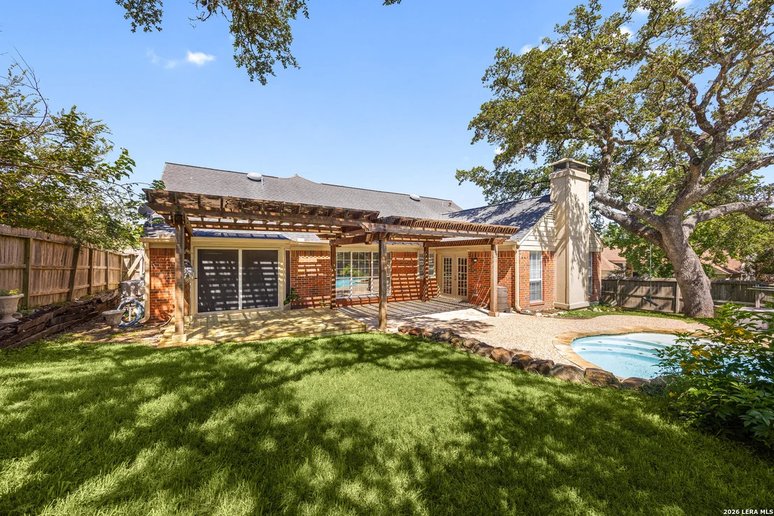 Photo of 25003 SUMMIT HOLW