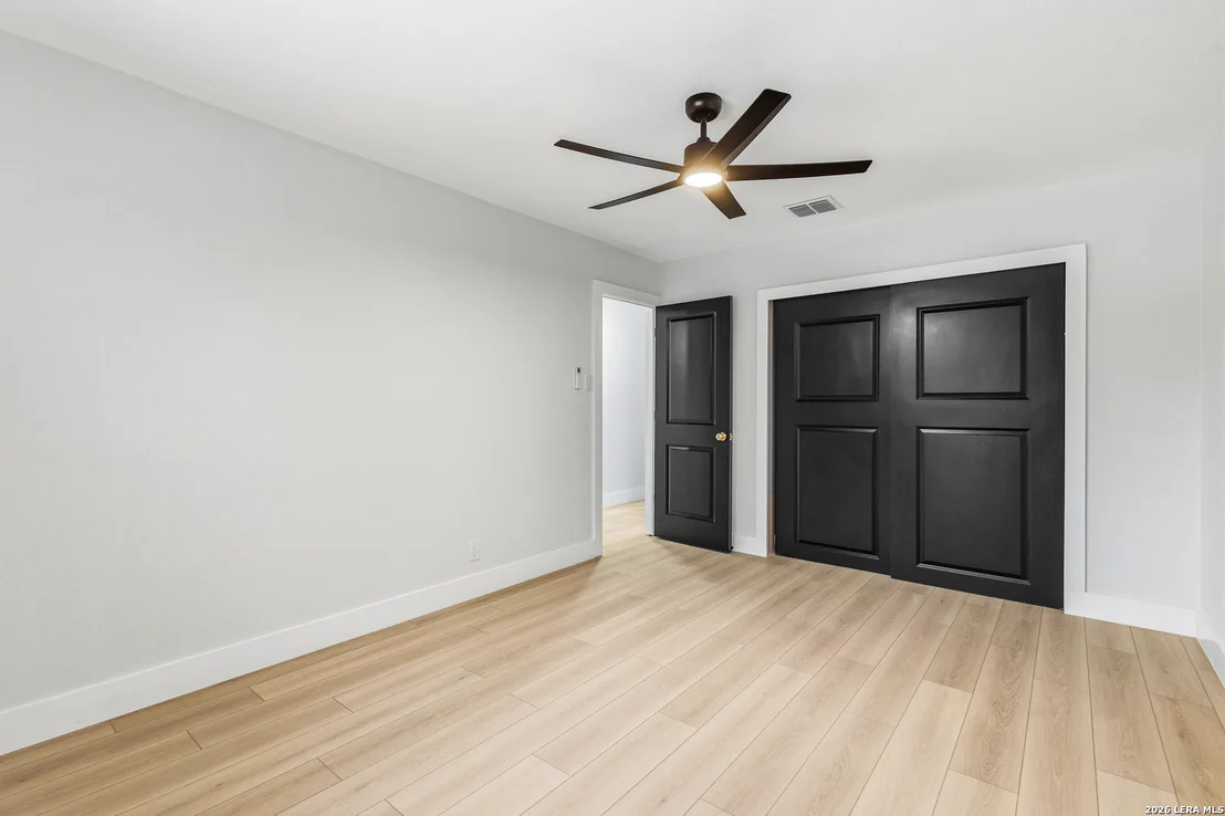 Photo of 7950 New World