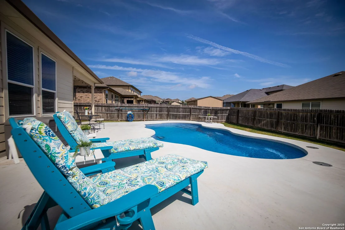 Photo of 124 White Rock