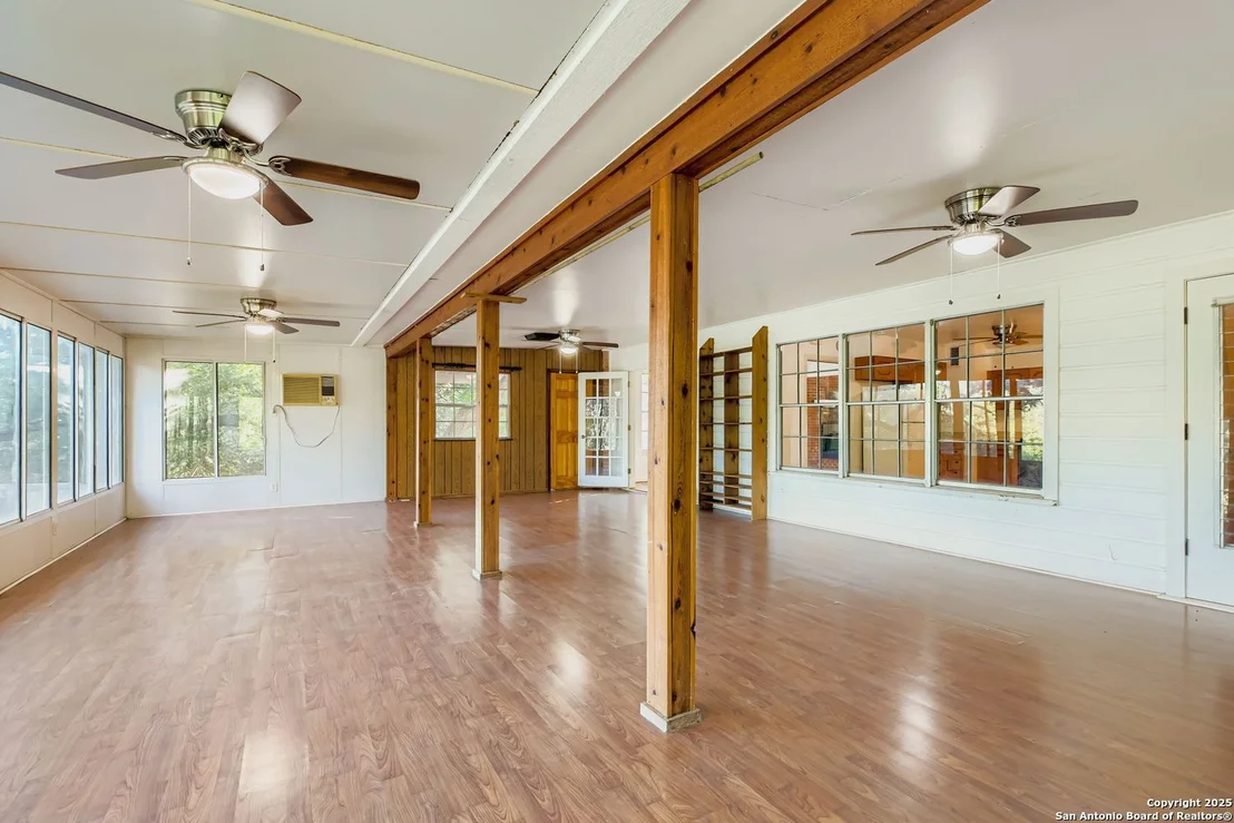 Photo of 17685 Morningside