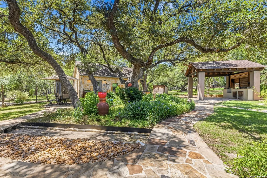 Photo of 900 INDIGO RUN DR