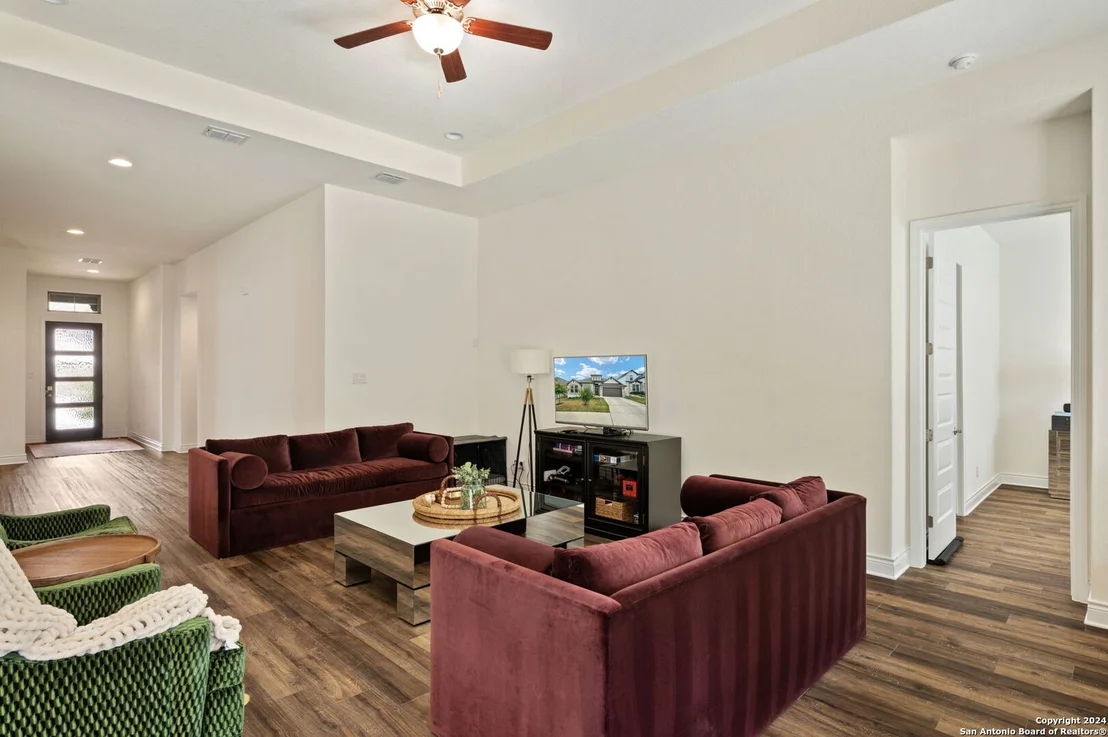Photo of 9036 Raven Pointe