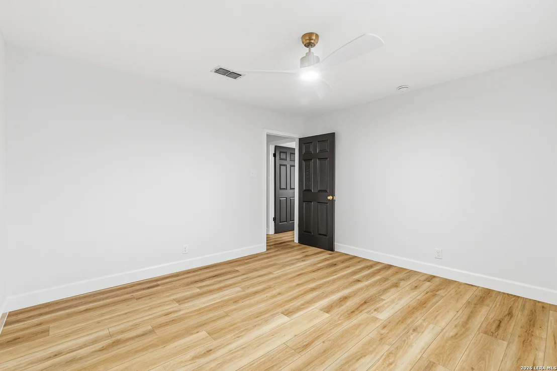 Photo of 706 Arch Stone