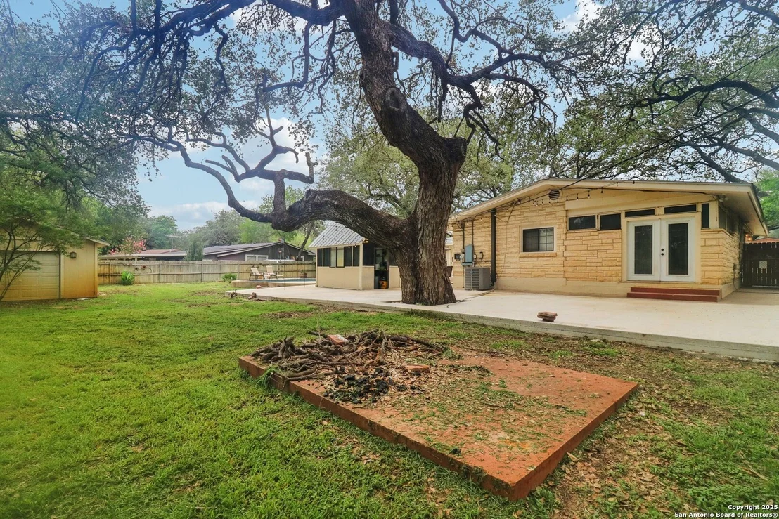 Photo of 503 Mockingbird