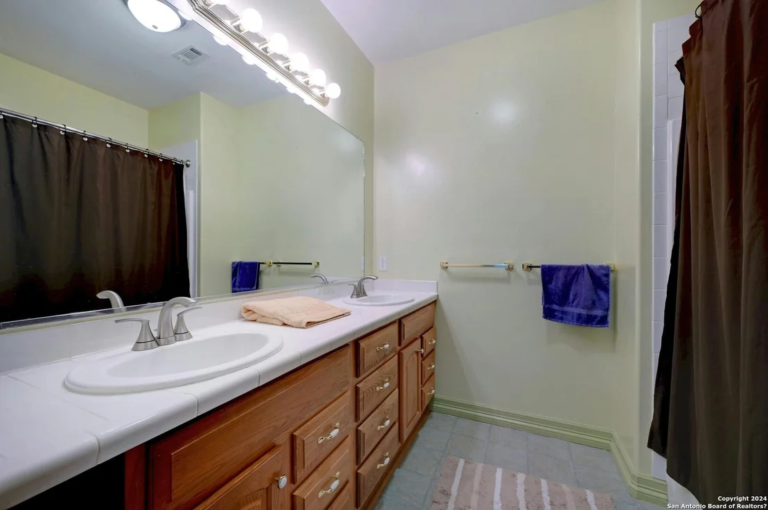 Photo of 1061 Cascade Trail