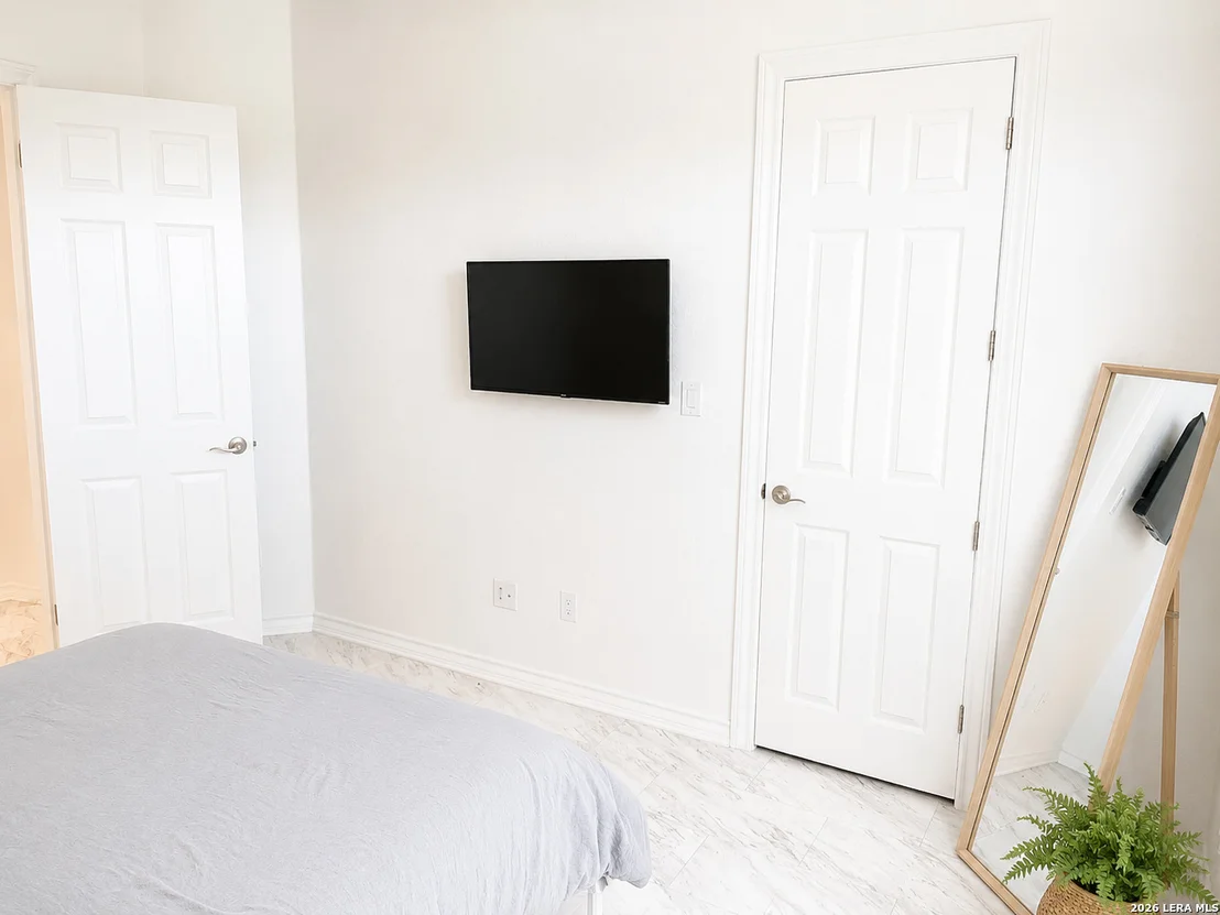Photo of 1603 Oak Willow