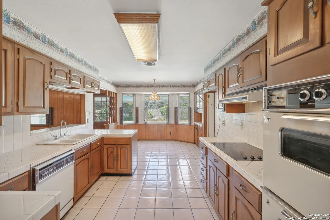 Photo of 449 GOLFCREST
