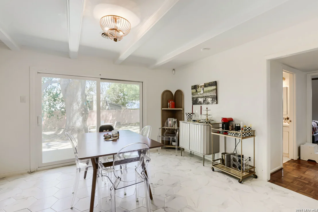Photo of 2915 Oakleaf Dr