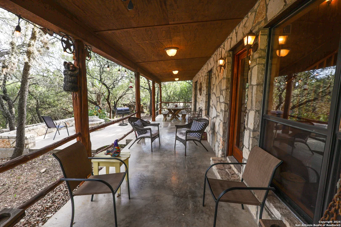 Photo of 1177 RIVER RD