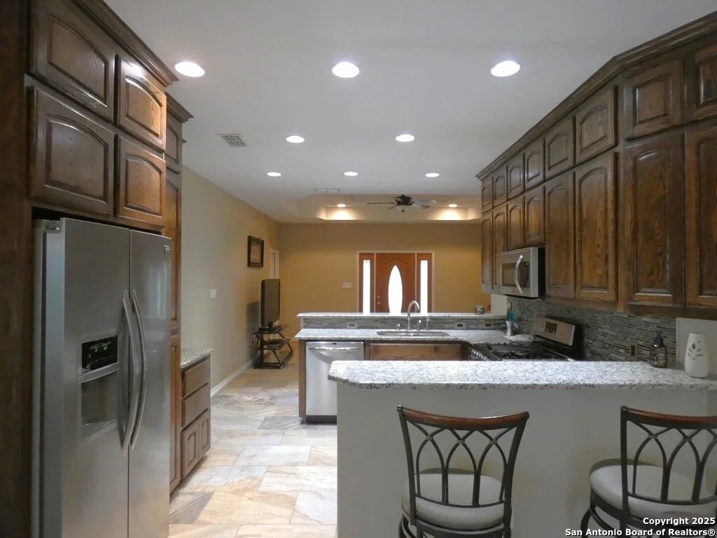 Photo of 283 Live Oak Rd