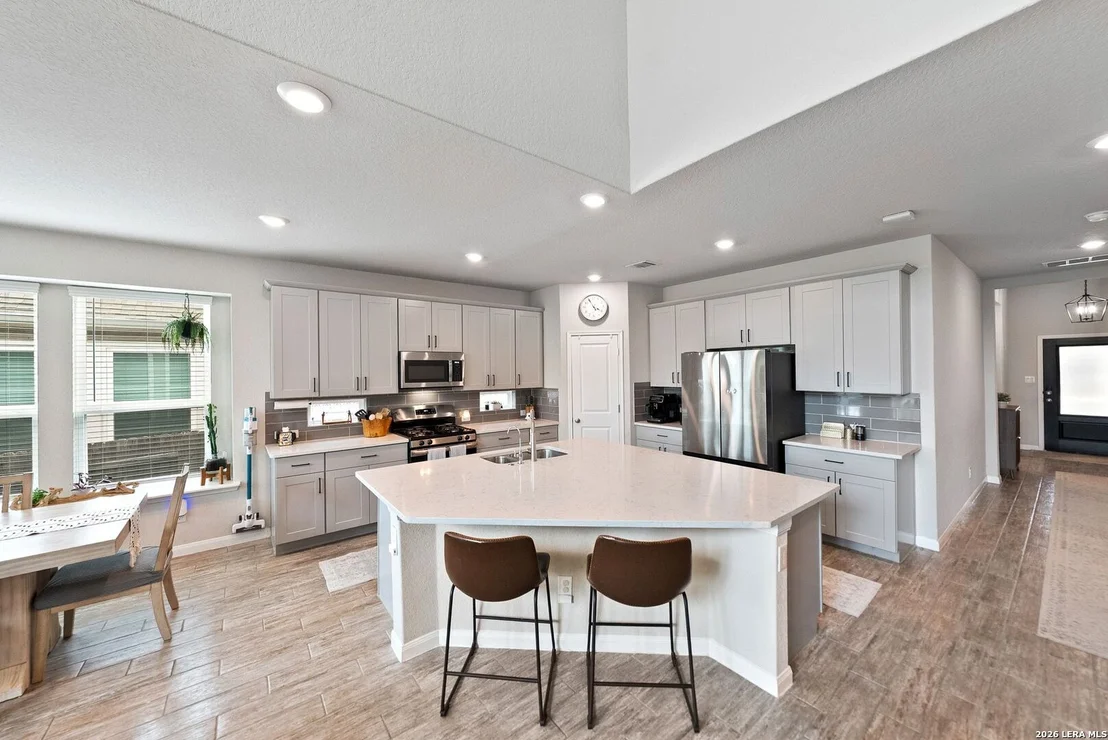 Photo of 1206 Nashua Sq