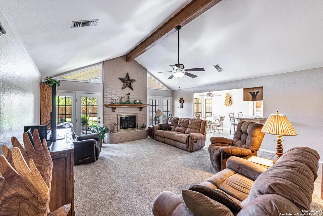 Photo of 729 Heritage Dr