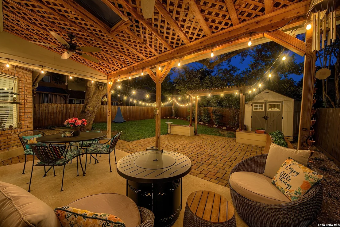 Photo of 2422 Thrasher Oak