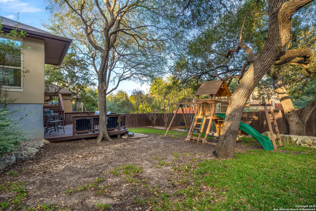 Photo of 1706 Nightshade