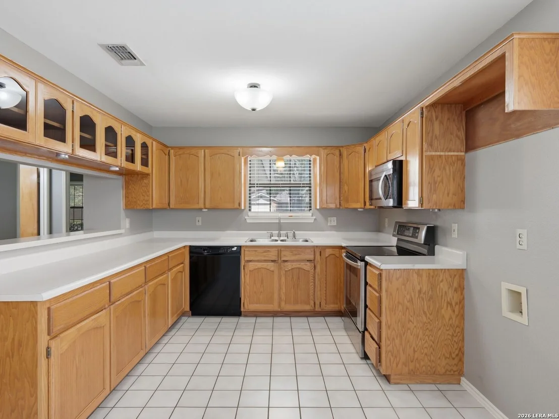 Photo of 526 Riverside Dr