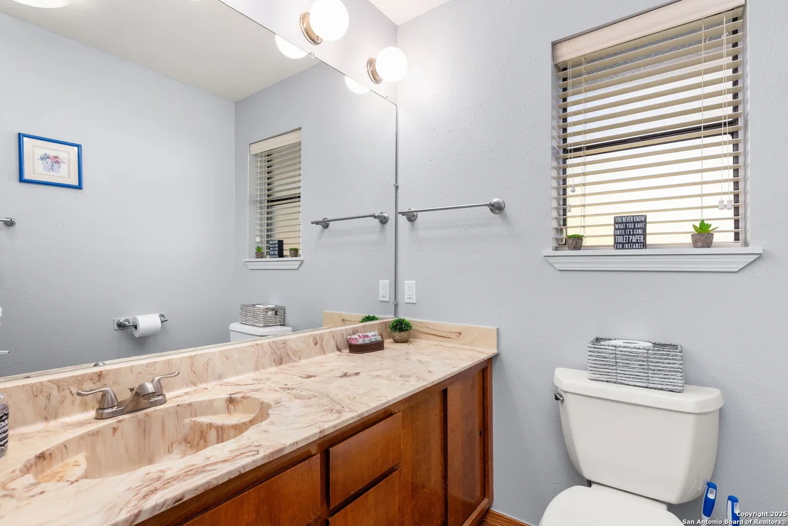 Photo of 1043 LEDGE PATH