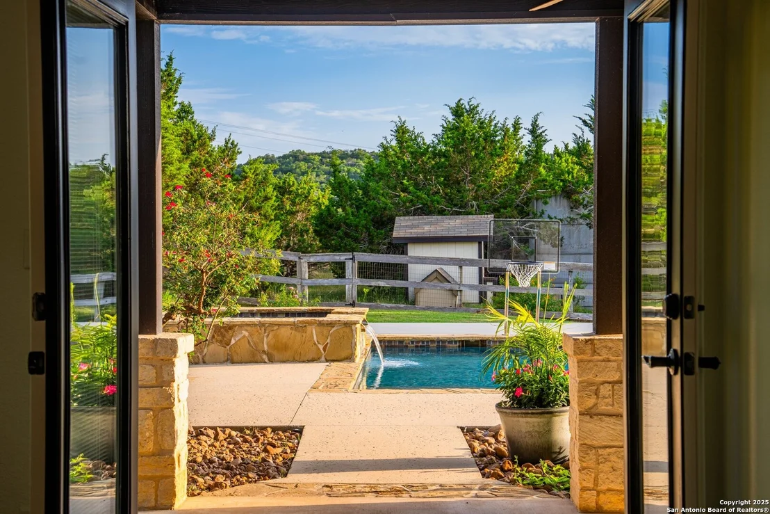 Photo of 154 Lake View Dr
