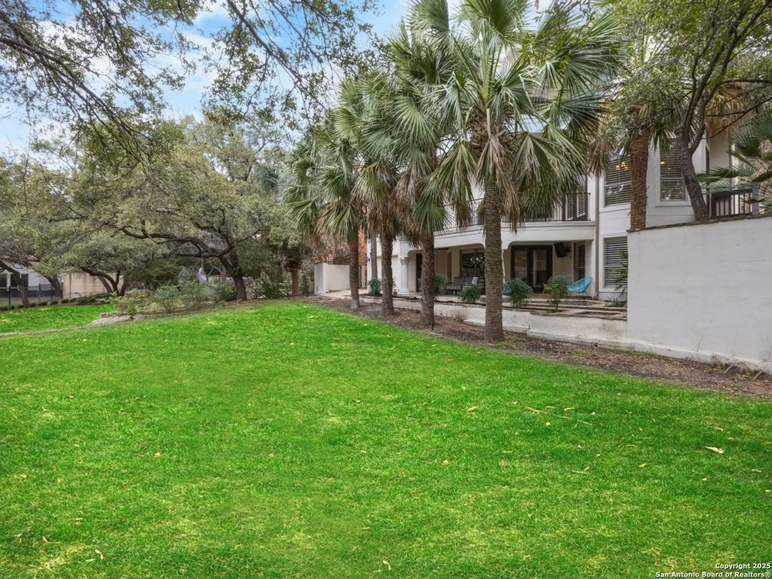 Photo of 25 STRATTON LANE