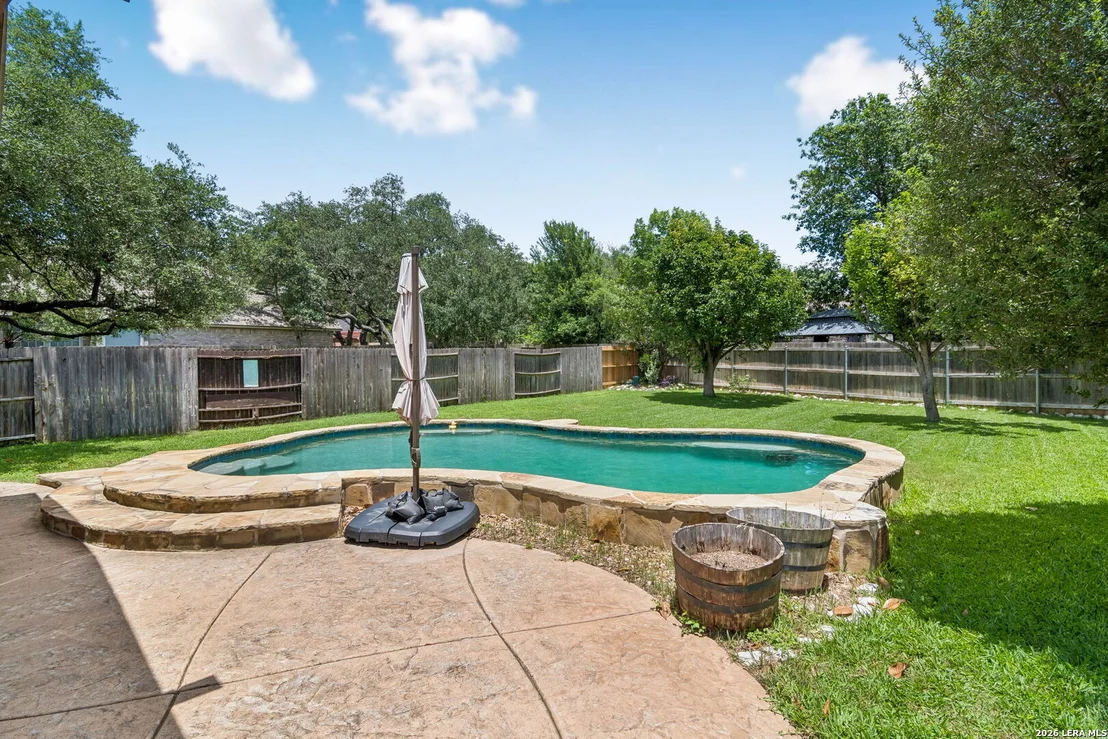 Photo of 24910 Crescent Run