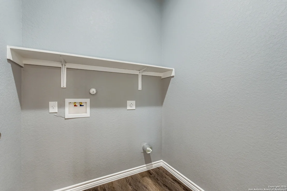 Photo of 226 Frost