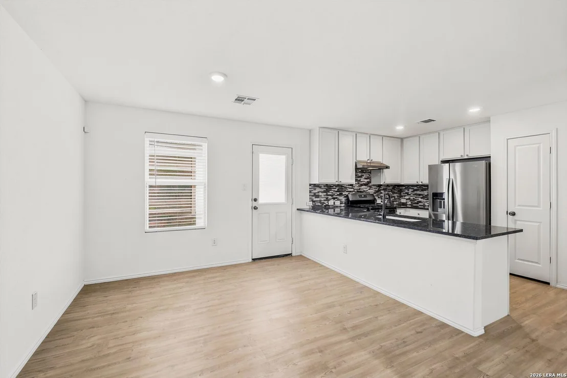 Photo of 13543 Barton Cove