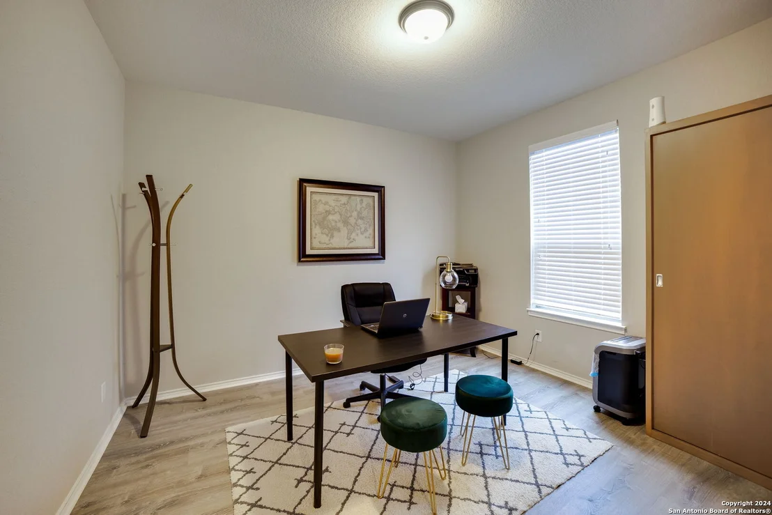 Photo of 20208 OAK PANACHE