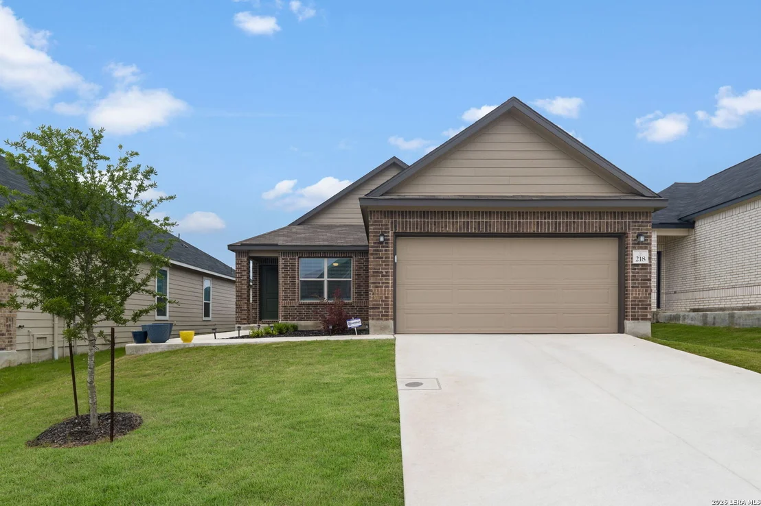 Photo of 218 W FLOWING RIVER DR
