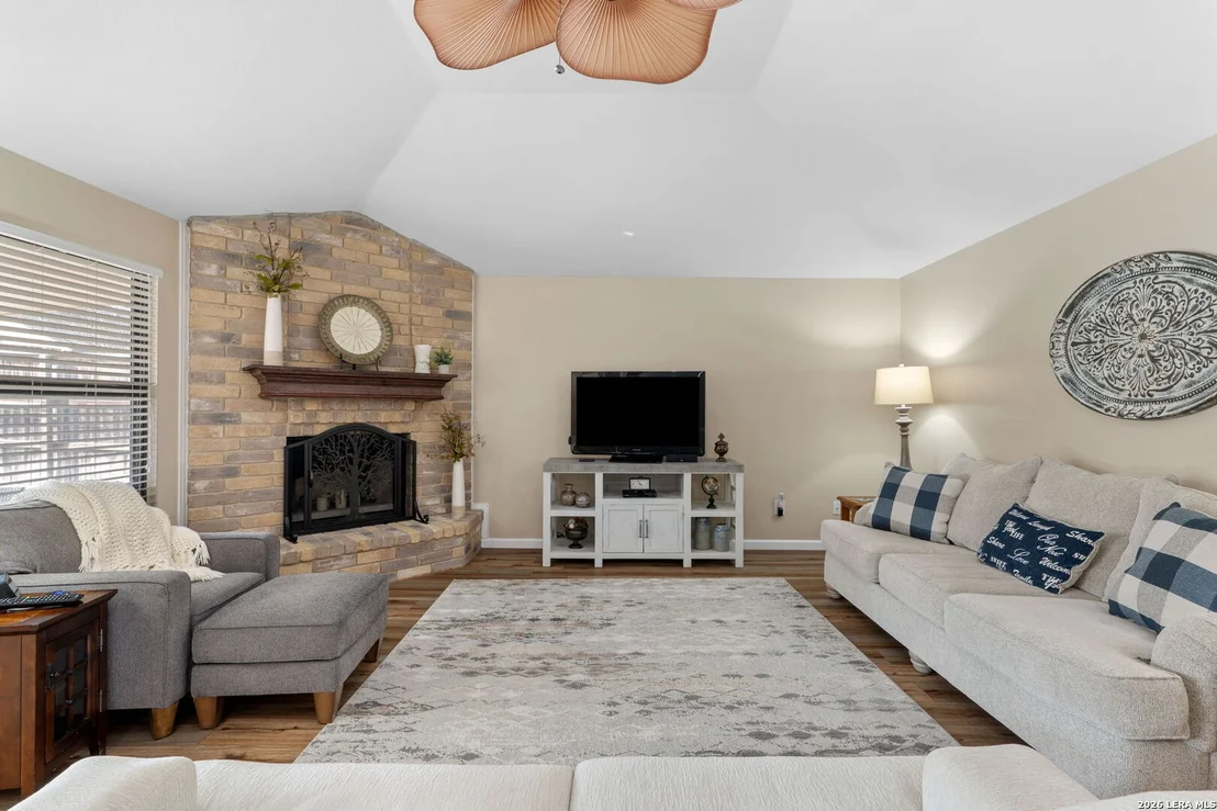 Photo of 2501 Newning