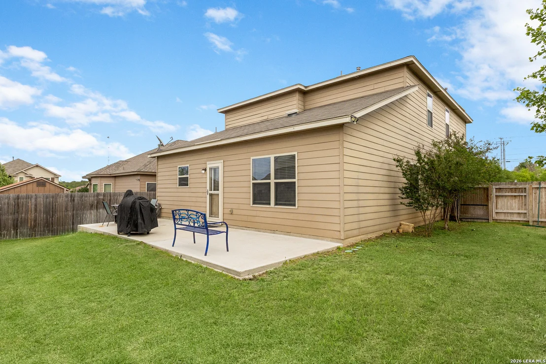 Photo of 617 COMMUNITY DR