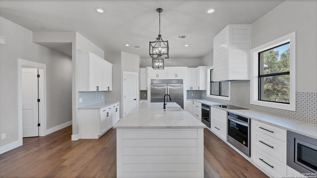 Photo of 725 Winding View