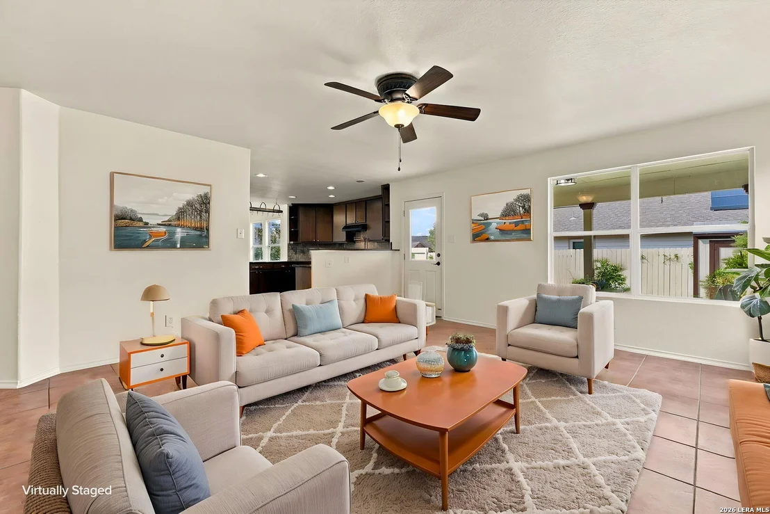 Photo of 233 JULIAN PT