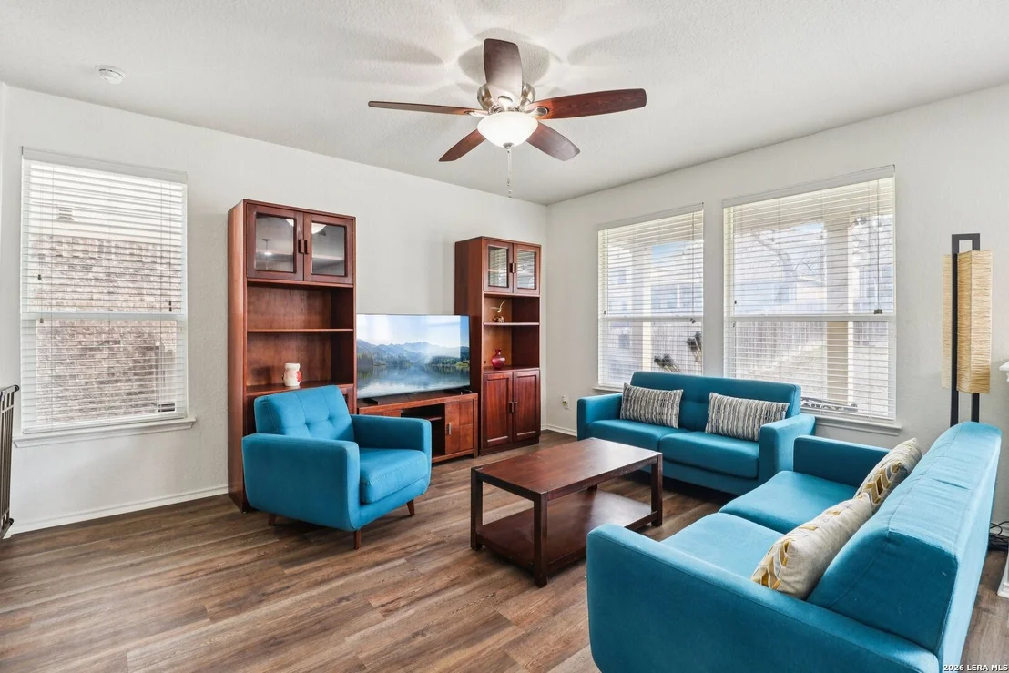 Photo of 7018 Plains
