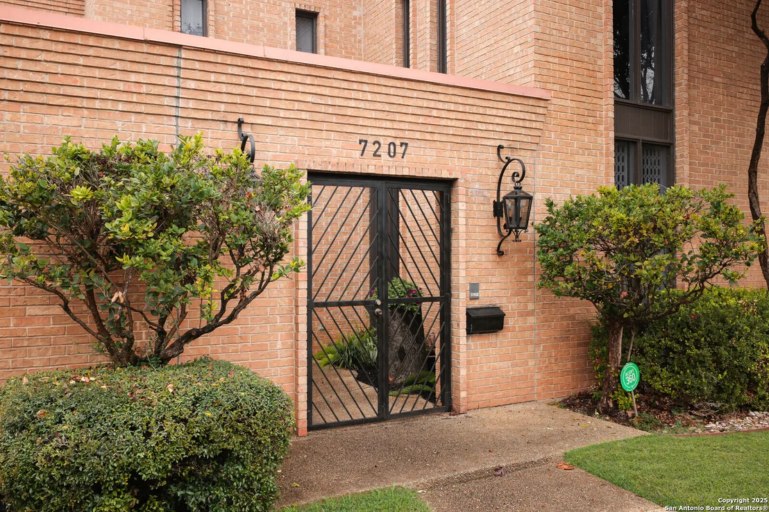 Photo of 7207 ASHTON PL