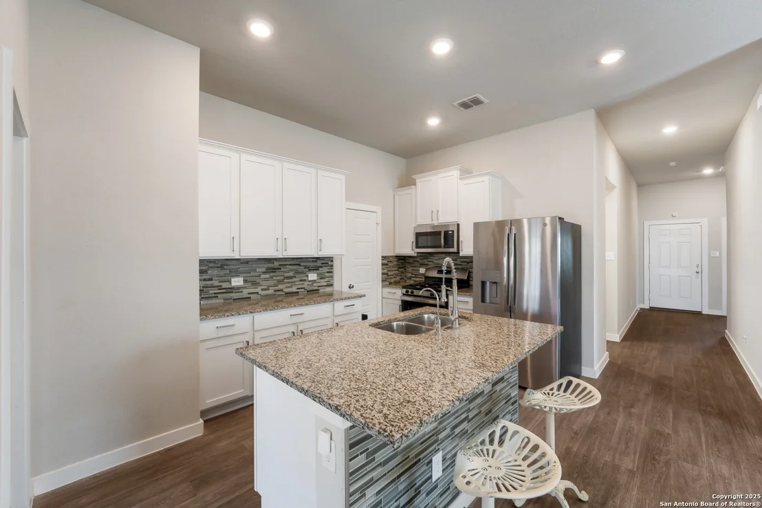 Photo of 6955 Shiraz Way