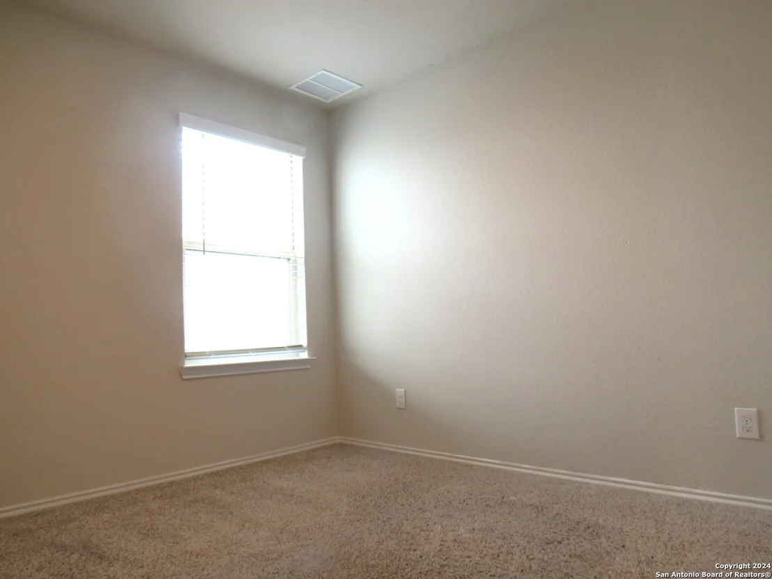 Photo of 2401 AYERS DR