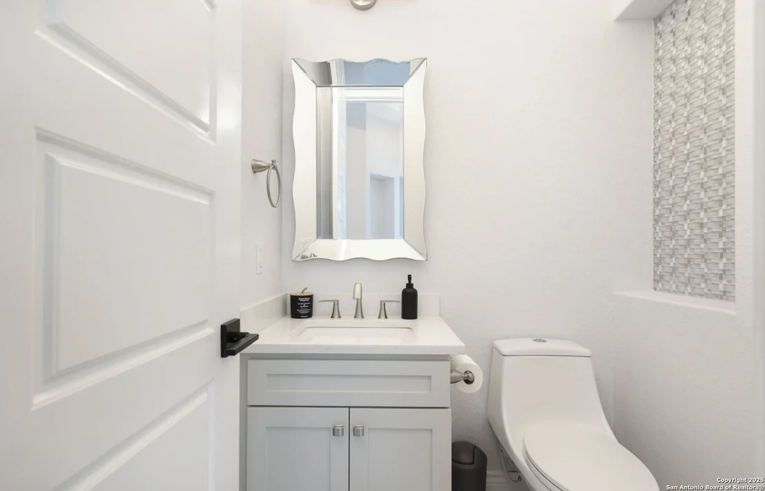 Photo of 28 BURNHAM GLN